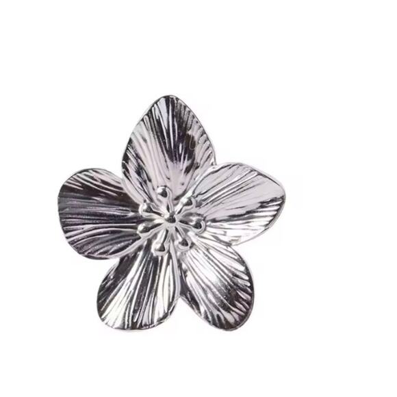 Vintage Silver Statement Flower Ring - Picture 7 of 11